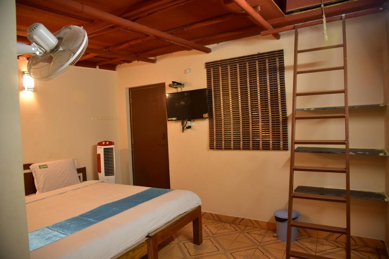 A P Guest House Puduccseri Kültér fotó