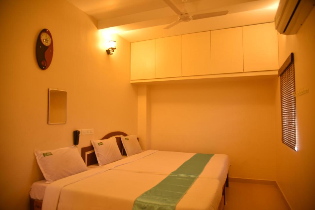 A P Guest House Puduccseri Kültér fotó