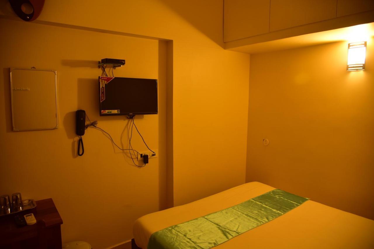 A P Guest House Puduccseri Kültér fotó
