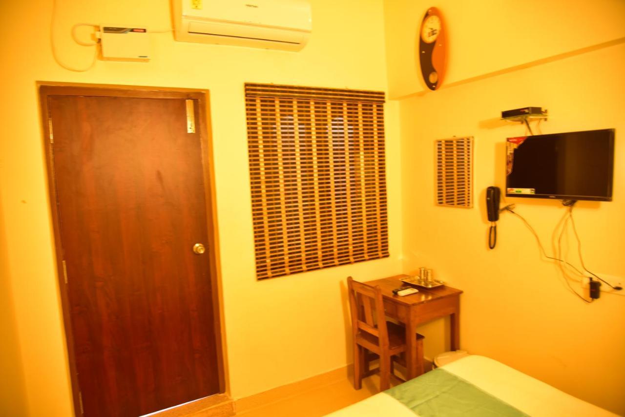 A P Guest House Puduccseri Kültér fotó